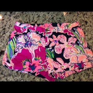 Lilly Pulitzer floral shorts!!